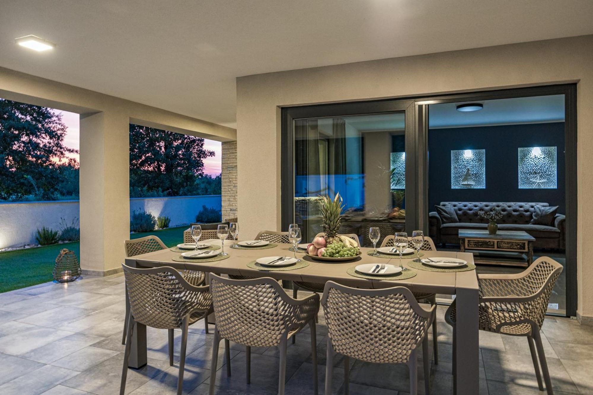 בוג'ה Special Offer! New Luxury Apartment With Pool, Fitness, Outdoor Bar&Grill מראה חיצוני תמונה