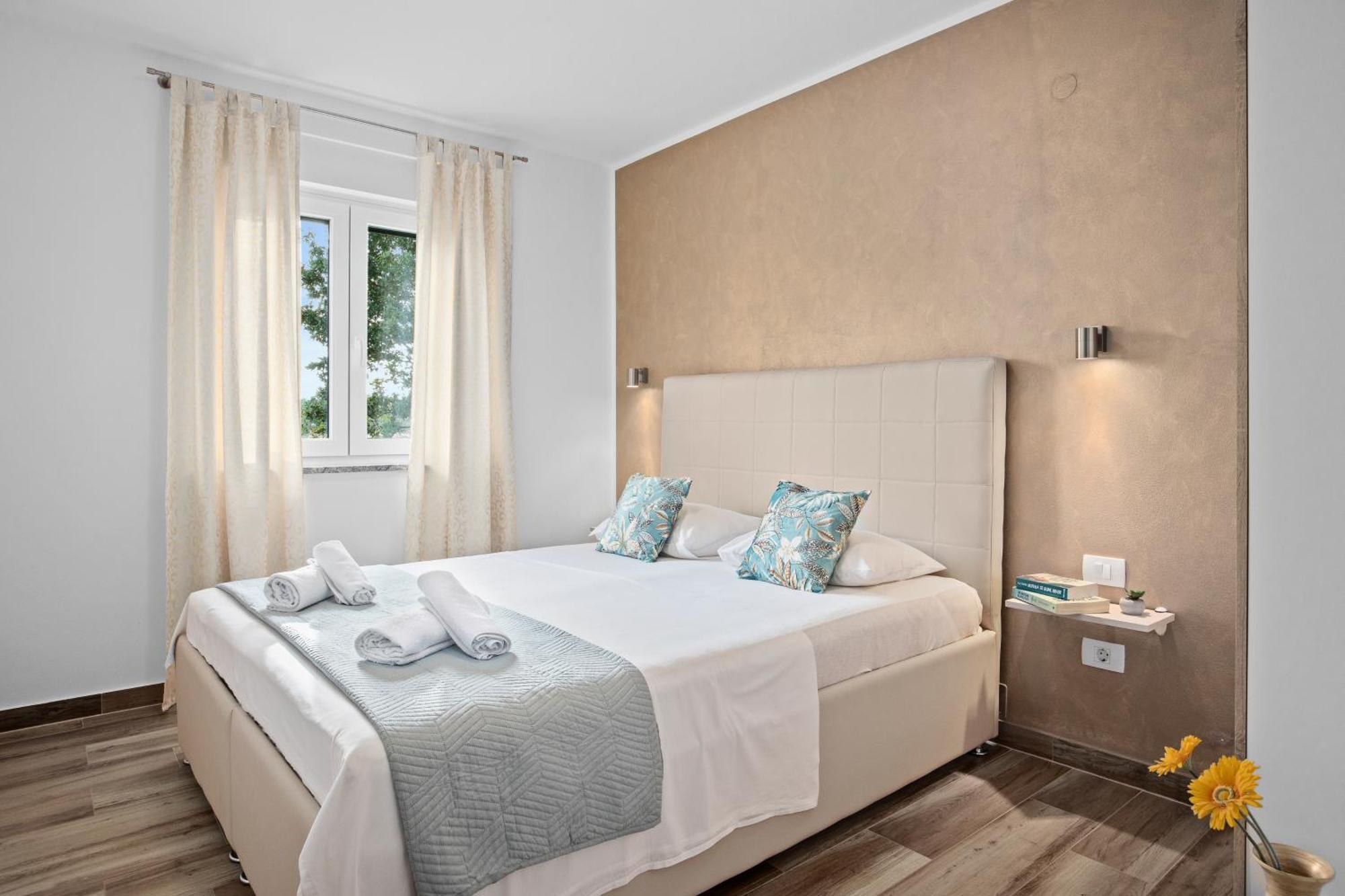 בוג'ה Special Offer! New Luxury Apartment With Pool, Fitness, Outdoor Bar&Grill מראה חיצוני תמונה